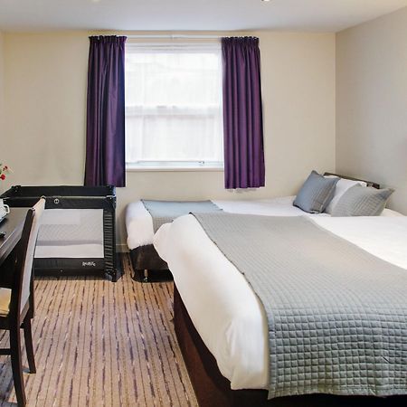 Premier Inn Huddersfield West 外观 照片