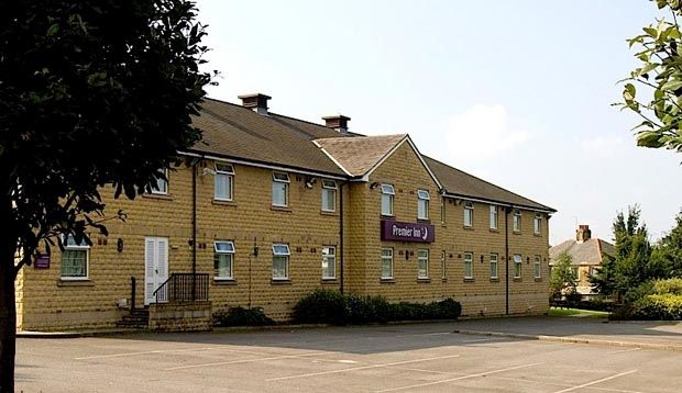 Premier Inn Huddersfield West 外观 照片